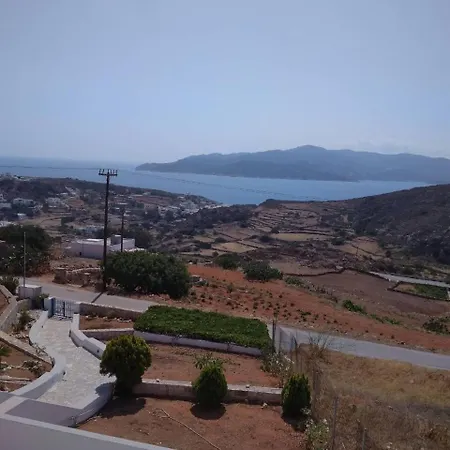 펜션 Traditional House With An Amazing Sea View - Kímolos