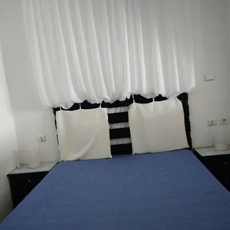 Traditional House With An Amazing Sea View - 펜션 Kímolos