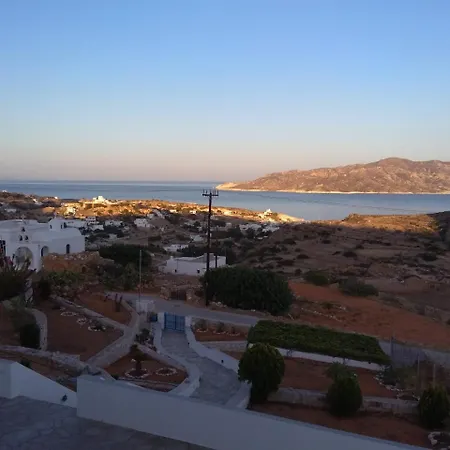 Traditional House With An Amazing Sea View - Kímolos